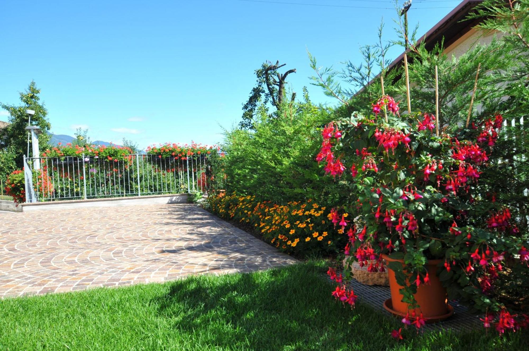 Vila Agritur Le Pergolette Tassullo Exteriér fotografie